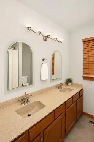 506 Old Country Way Wauconda IL 60084