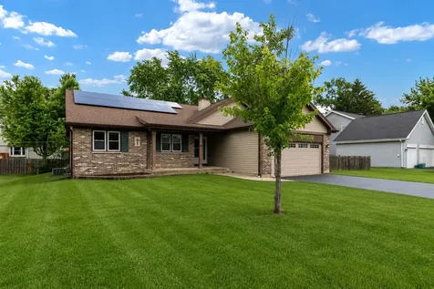 506 Old Country Way Wauconda IL 60084