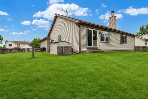506 Old Country Way Wauconda IL 60084
