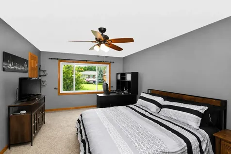506 Old Country Way Wauconda IL 60084