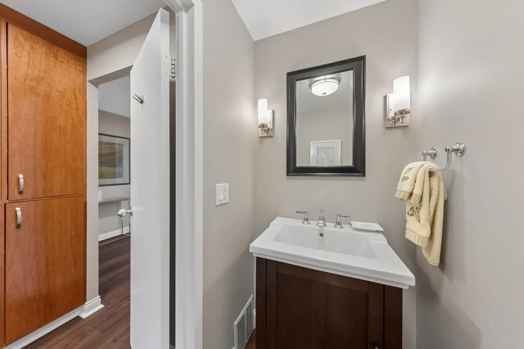155 North Harbor Drive Chicago IL 60601