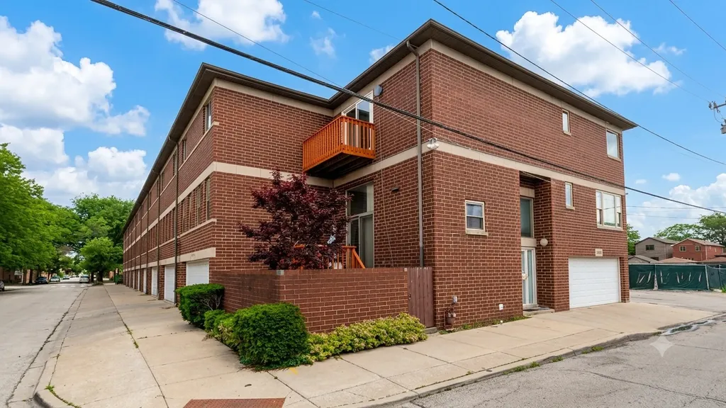 2805 South Stewart Avenue Chicago IL 60616