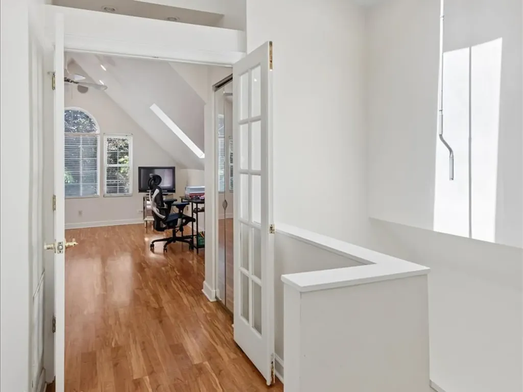 4035 North Albany Avenue Chicago IL 60618