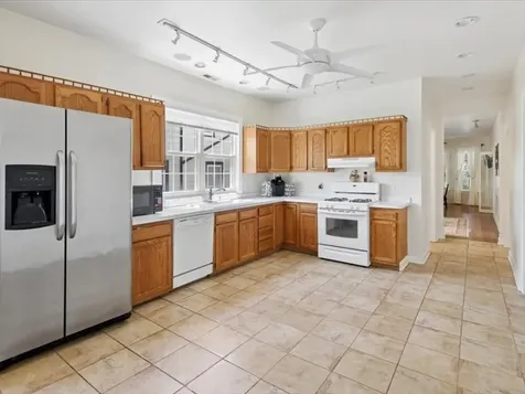 4035 North Albany Avenue Chicago IL 60618
