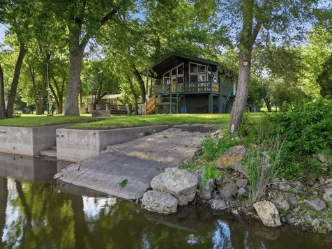 2863 South Brooks Island Road Oregon IL 61061