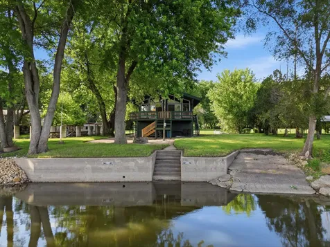 2863 South Brooks Island Road Oregon IL 61061