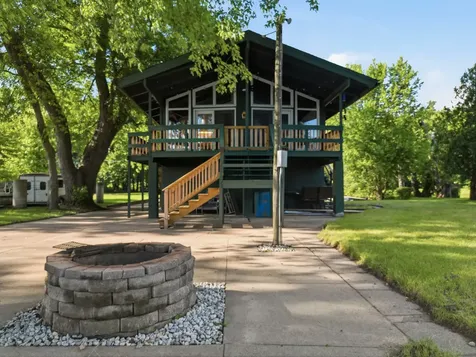 2863 South Brooks Island Road Oregon IL 61061