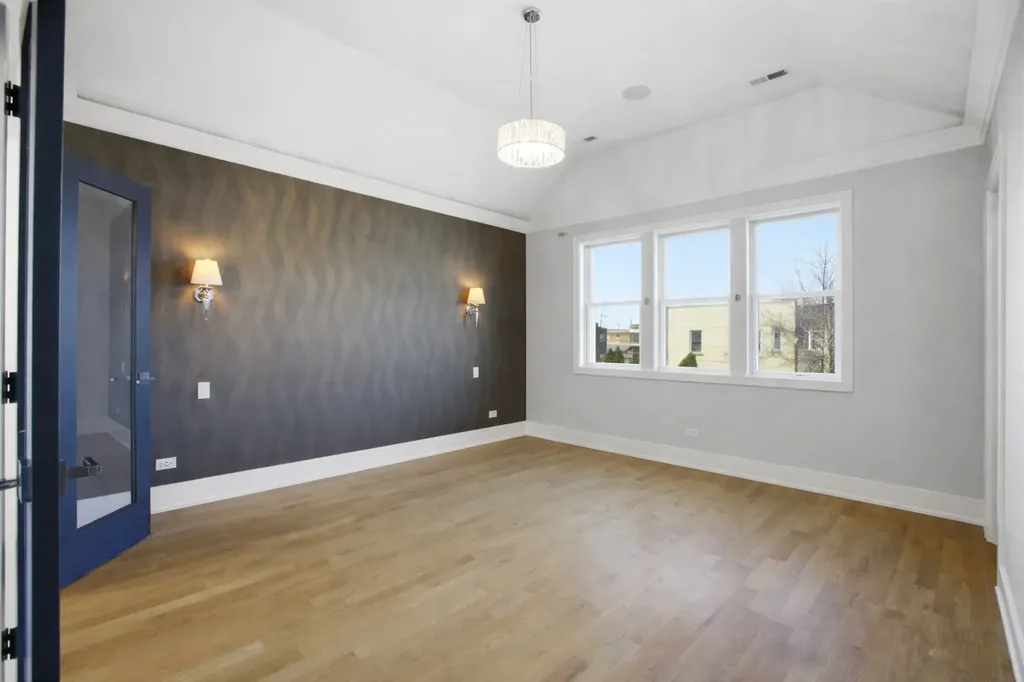 3721 West Wabansia Avenue Chicago IL 60647