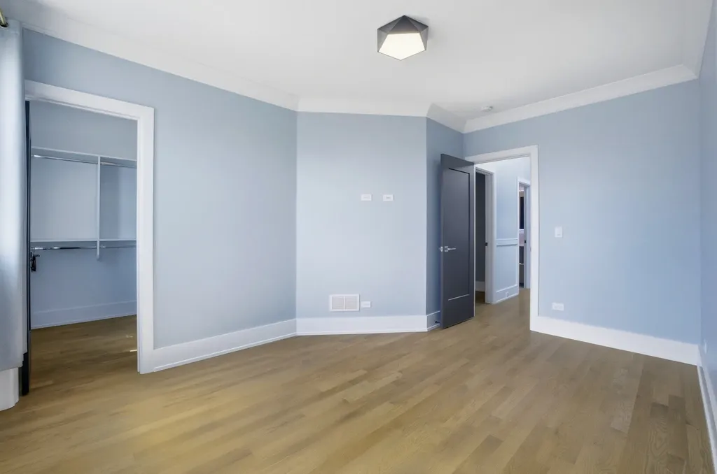 3721 West Wabansia Avenue Chicago IL 60647
