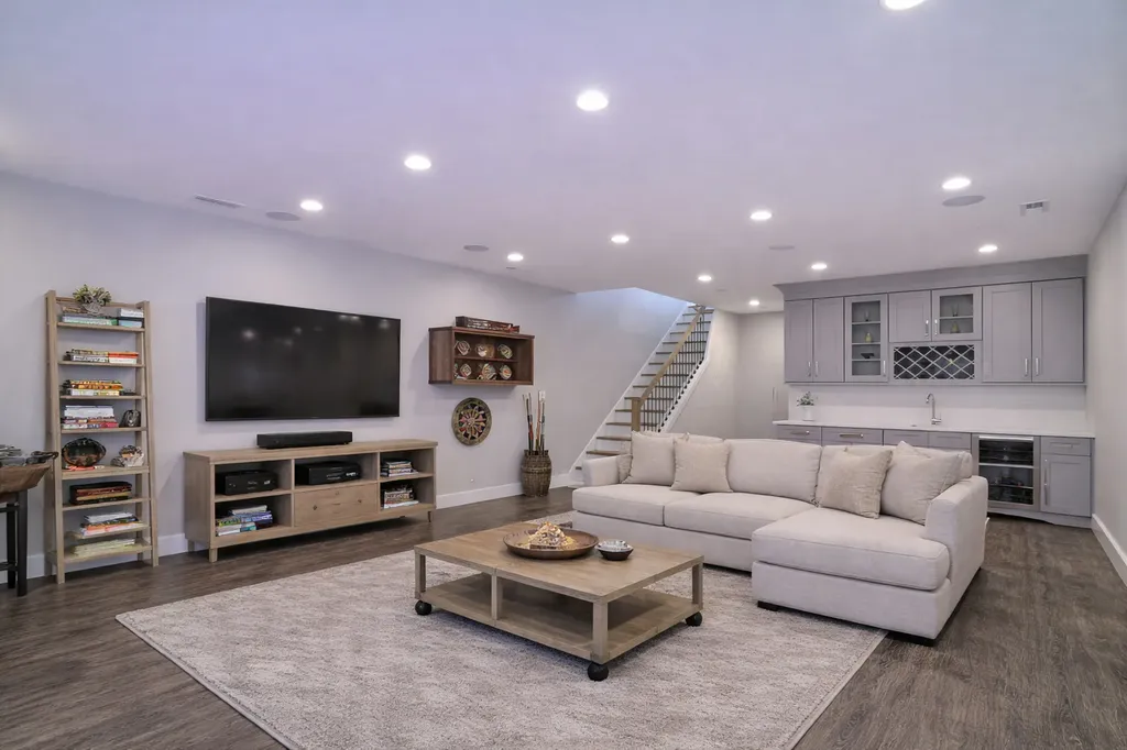 3721 West Wabansia Avenue Chicago IL 60647