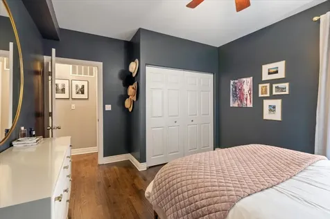 524 West Cornelia Avenue Chicago IL 60657