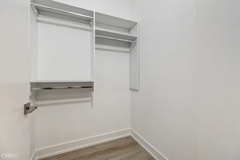 2823 West Belmont Avenue Chicago IL 60618