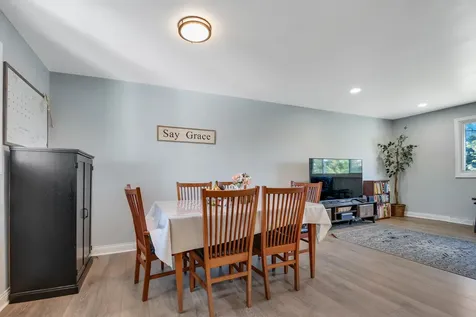 9401 South 80th Court Hickory Hills IL 60457