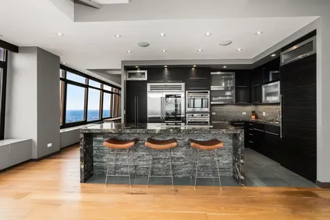 175 East Delaware Place Chicago IL 60611