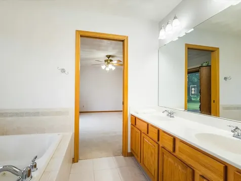 12470 Arrowwood Lane Belvidere IL 61008