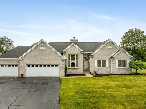 12470 Arrowwood Lane Belvidere IL 61008