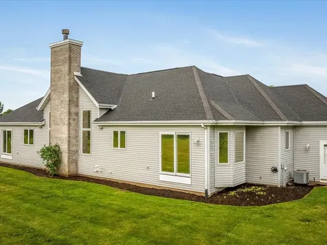 12470 Arrowwood Lane Belvidere IL 61008
