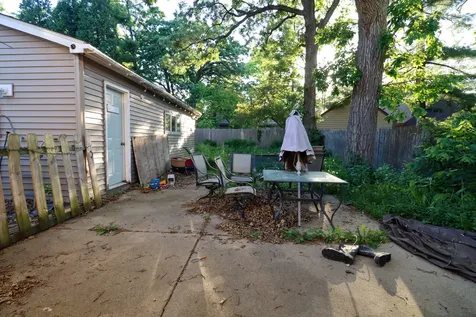 44 Oak Knoll Drive Lake Villa IL 60046