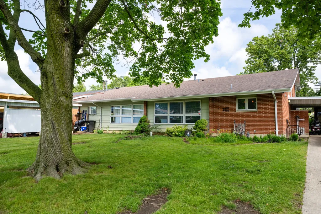 1521 Golfview Road Rantoul IL 61866