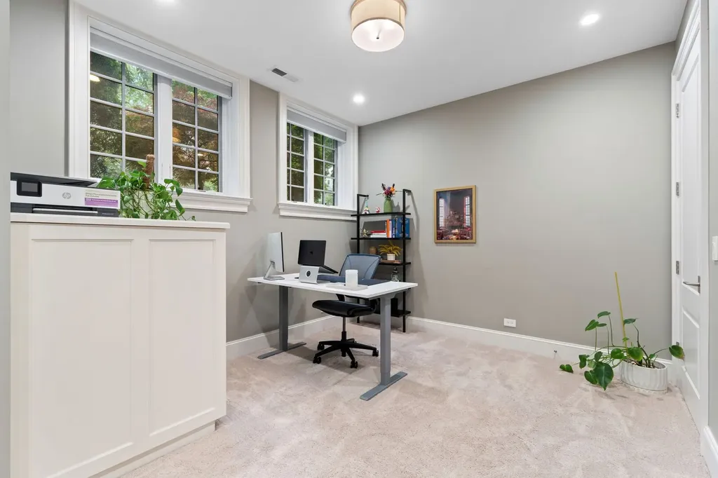1306 West Byron Street Chicago IL 60613