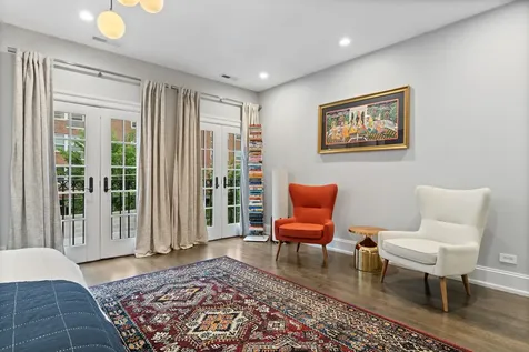 1306 West Byron Street Chicago IL 60613