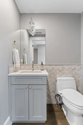 1306 West Byron Street Chicago IL 60613