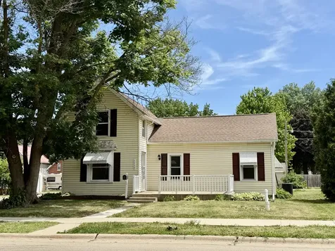 1112 6TH Avenue Sterling IL 61081