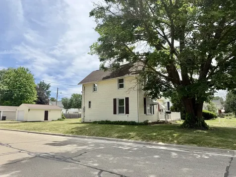1112 6TH Avenue Sterling IL 61081