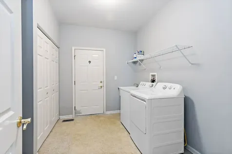 1481 Waterside Drive Dekalb IL 60115