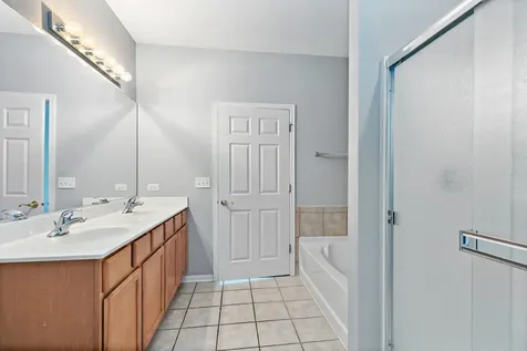 1481 Waterside Drive Dekalb IL 60115