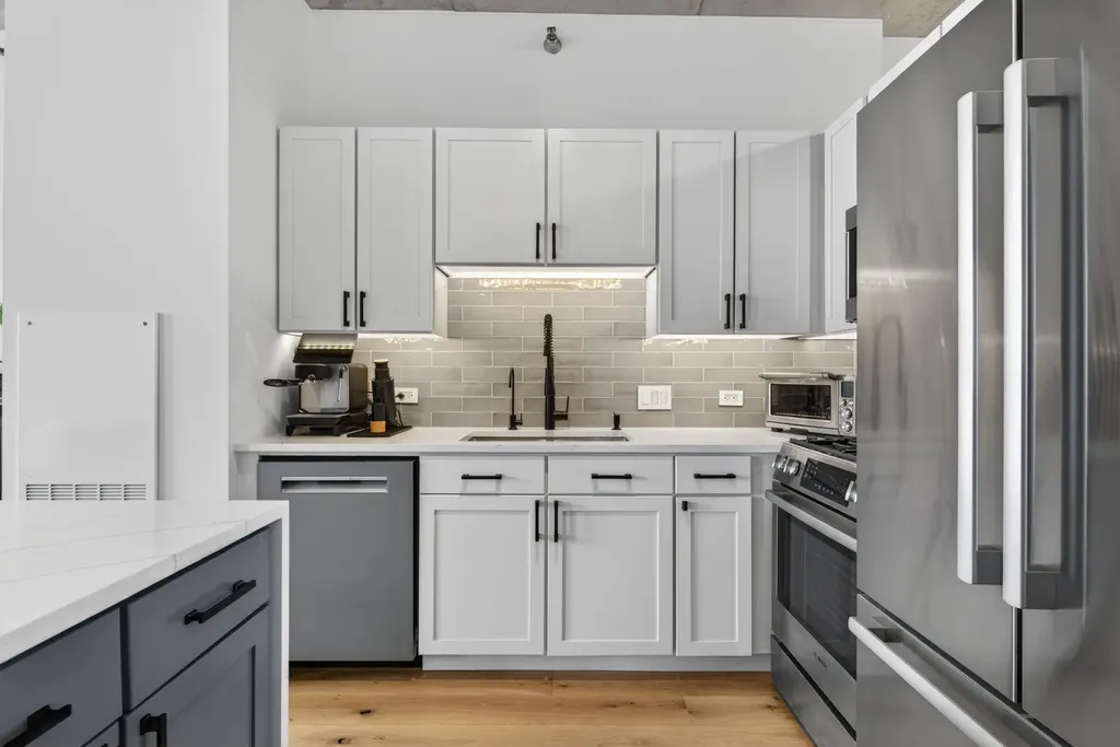 720 North Larrabee Street Chicago IL 60654