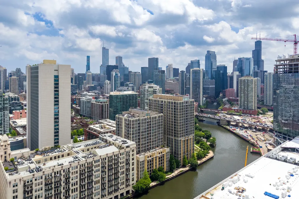 720 North Larrabee Street Chicago IL 60654