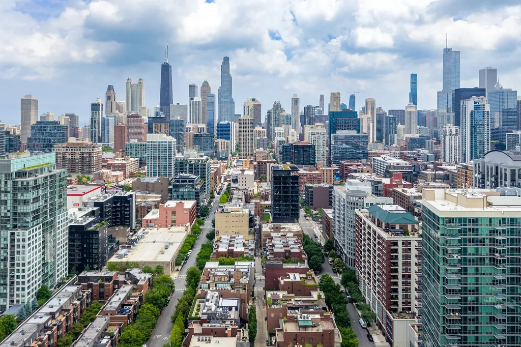 720 North Larrabee Street Chicago IL 60654