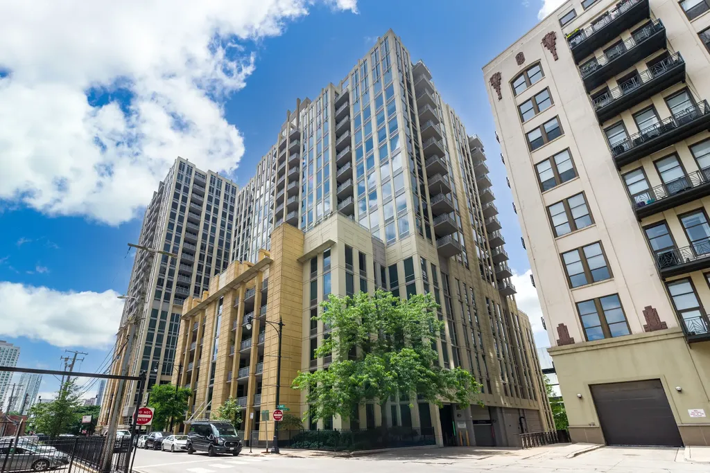 720 North Larrabee Street Chicago IL 60654