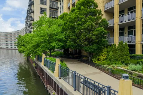 720 North Larrabee Street Chicago IL 60654
