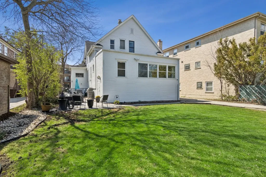 501 North Northwest Highway Park Ridge IL 60068
