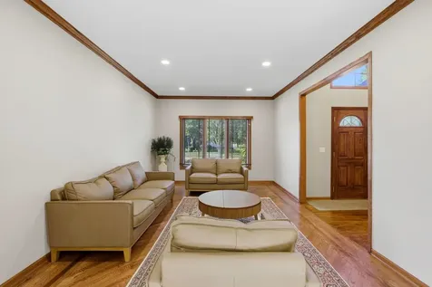 2501 Muirfield Court St. Charles IL 60174