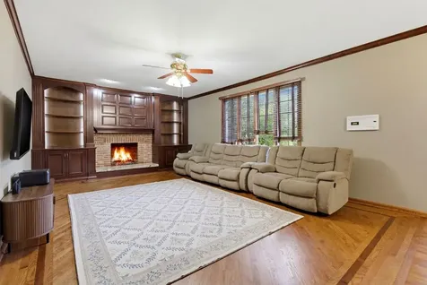2501 Muirfield Court St. Charles IL 60174