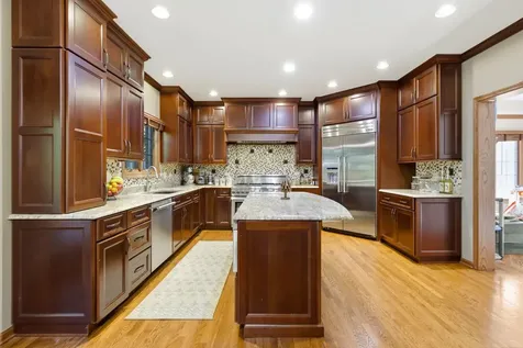 2501 Muirfield Court St. Charles IL 60174