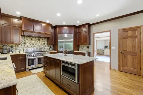 2501 Muirfield Court St. Charles IL 60174