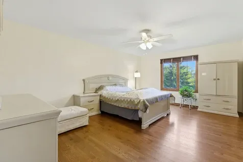 2501 Muirfield Court St. Charles IL 60174