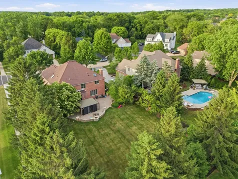 2501 Muirfield Court St. Charles IL 60174