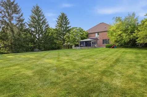 2501 Muirfield Court St. Charles IL 60174