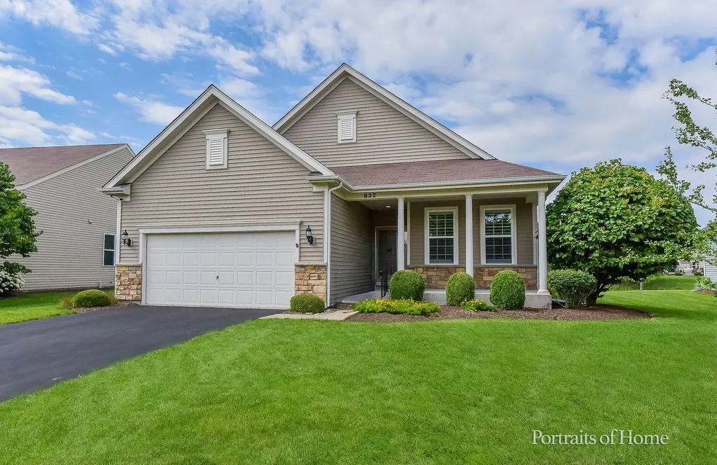 832 Colchester Drive Oswego IL 60543