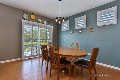 832 Colchester Drive Oswego IL 60543