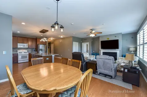 832 Colchester Drive Oswego IL 60543