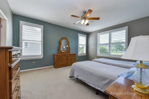 832 Colchester Drive Oswego IL 60543