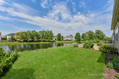 832 Colchester Drive Oswego IL 60543