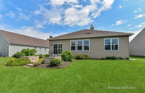 832 Colchester Drive Oswego IL 60543