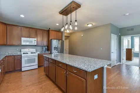 832 Colchester Drive Oswego IL 60543